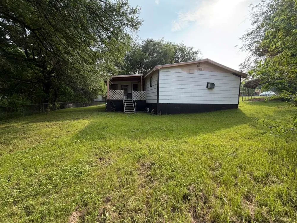 325 County Road 1768 Clifton, TX 76634