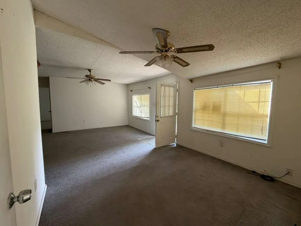 325 County Road 1768 Clifton, TX 76634