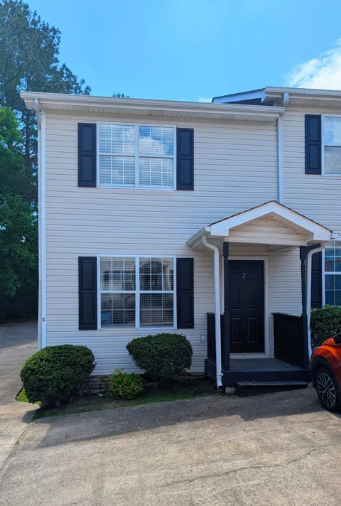 11 Bama Lane