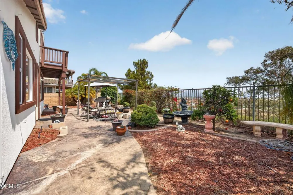 668 Corte Sol Camarillo, CA 93010