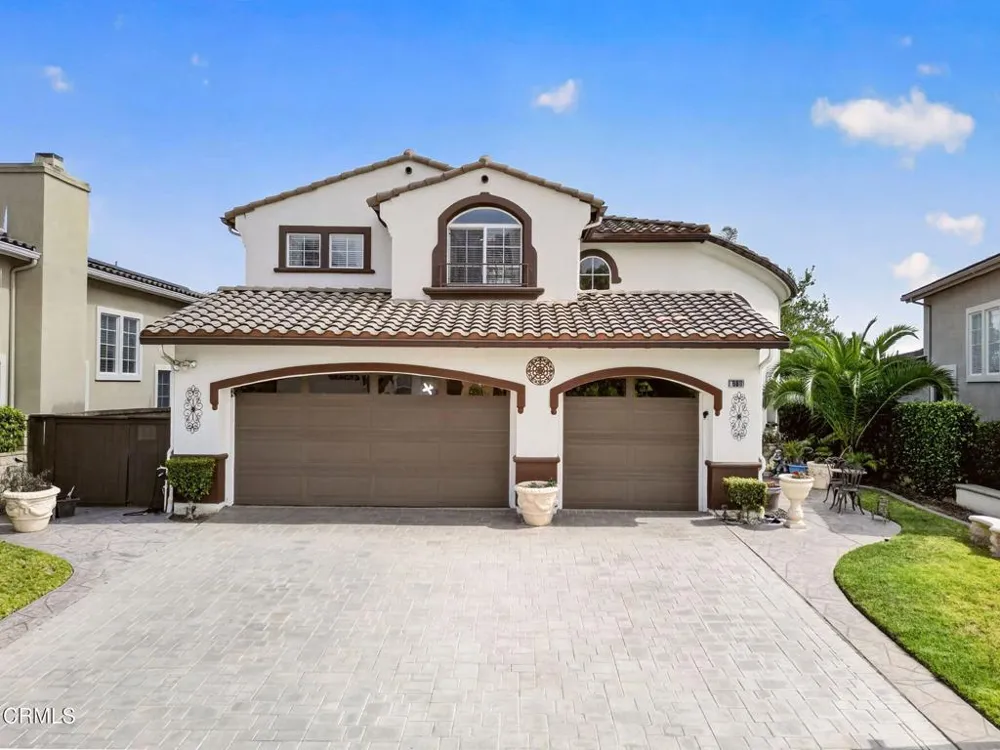 668 Corte Sol Camarillo, CA 93010