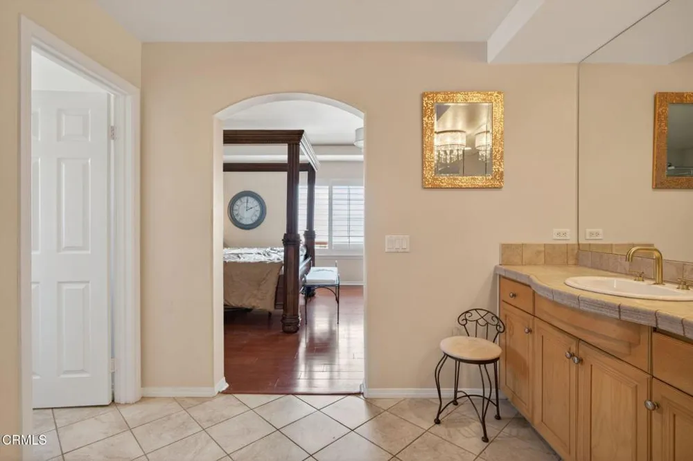 668 Corte Sol Camarillo, CA 93010