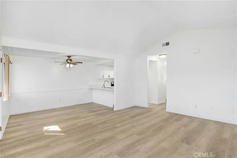 713 Walnut Drive #17 Lake Elsinore, CA 92530