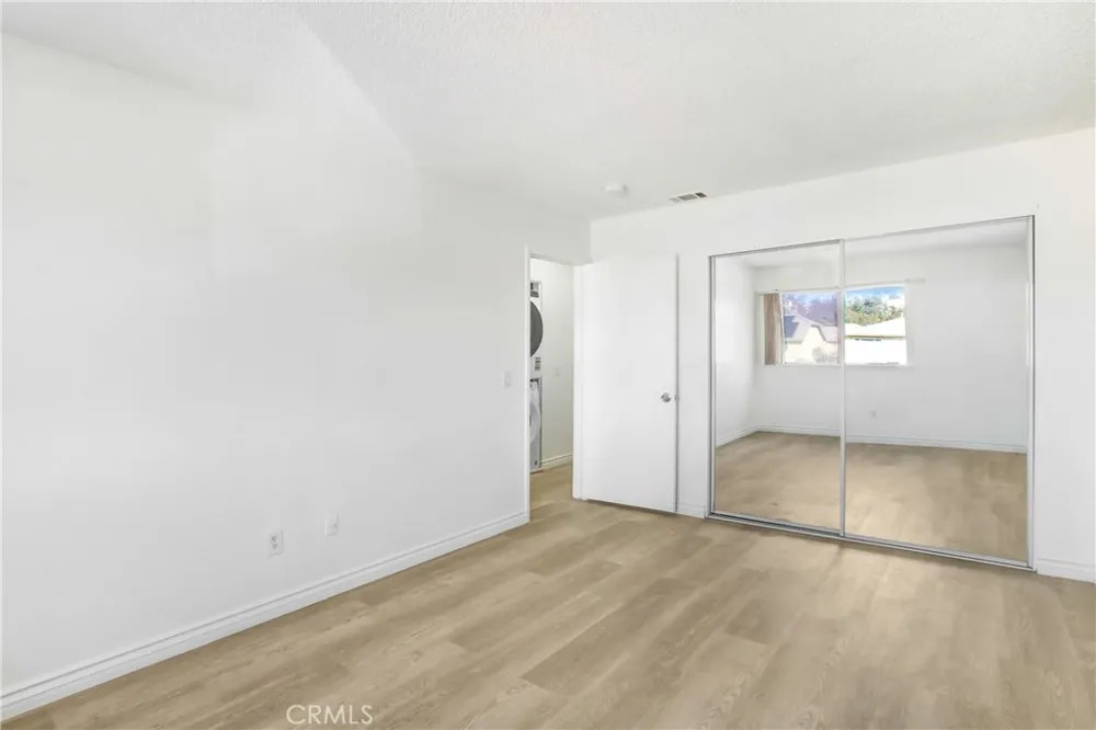 713 Walnut Drive #17 Lake Elsinore, CA 92530