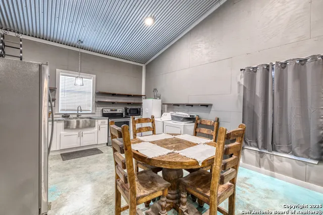 944 FM 1049 Knippa, TX 78870
