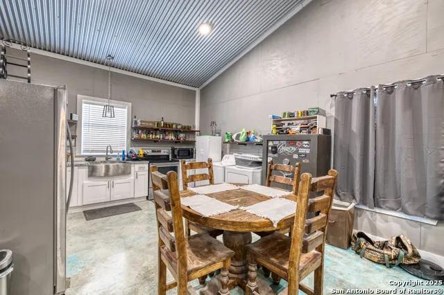 944 FM 1049 Knippa, TX 78870