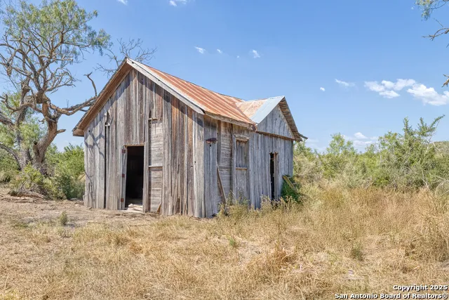 944 FM 1049 Knippa, TX 78870