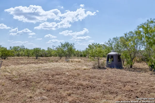 944 FM 1049 Knippa, TX 78870