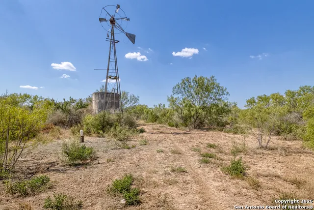 944 FM 1049 Knippa, TX 78870