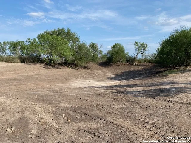 944 FM 1049 Knippa, TX 78870