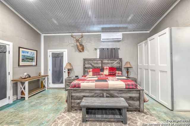 944 FM 1049 Knippa, TX 78870