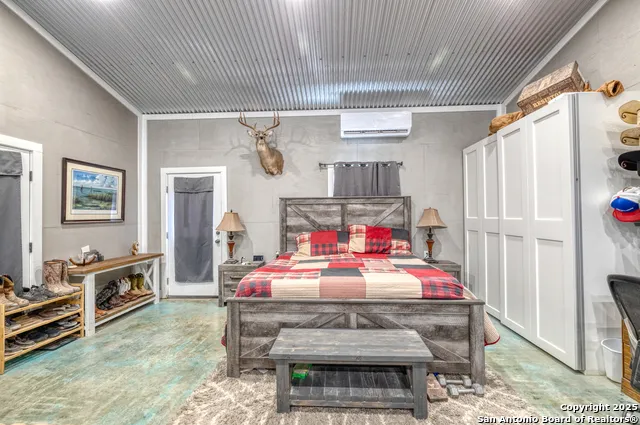 944 FM 1049 Knippa, TX 78870