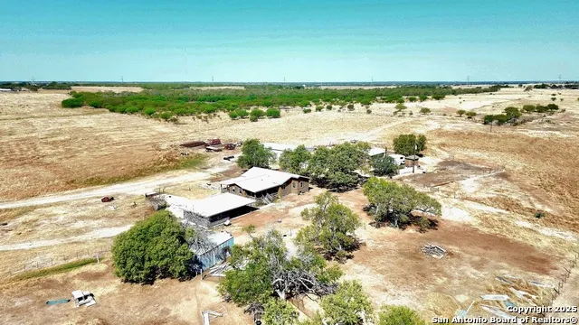 13733 Fm 541 McCoy, TX 78113