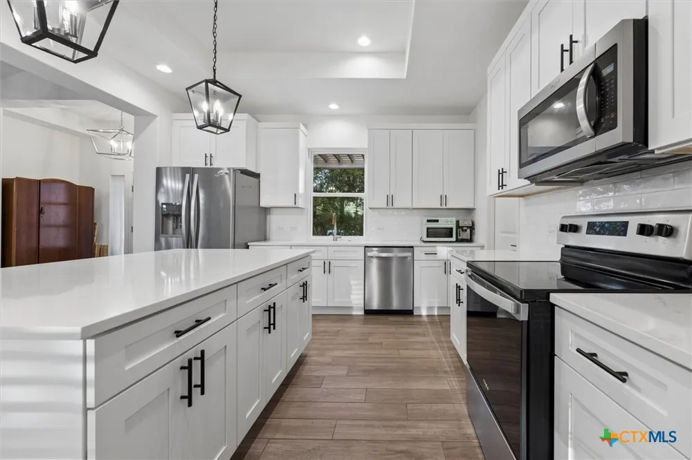 1420 Persimmon Pass Fischer, TX 78623