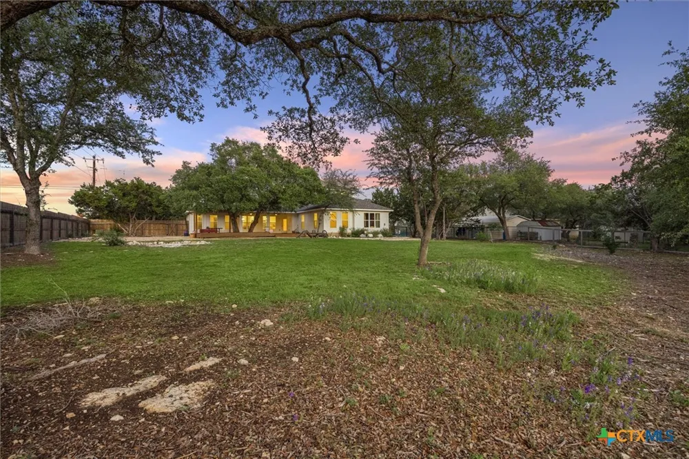 1420 Persimmon Pass Fischer, TX 78623