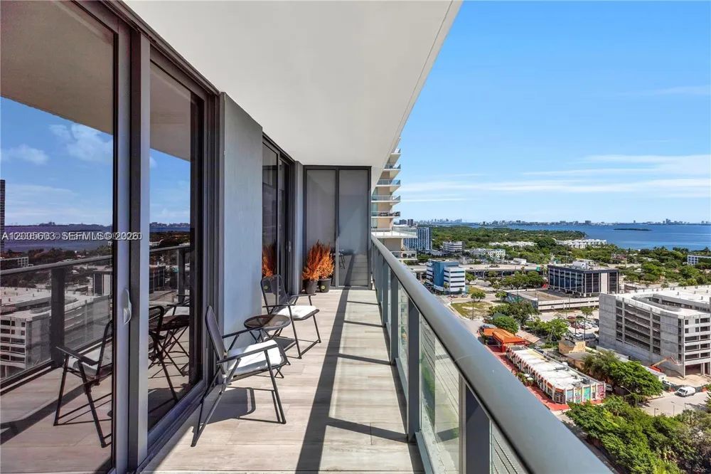 121 NE 34th St #1806A Miami, FL 33137