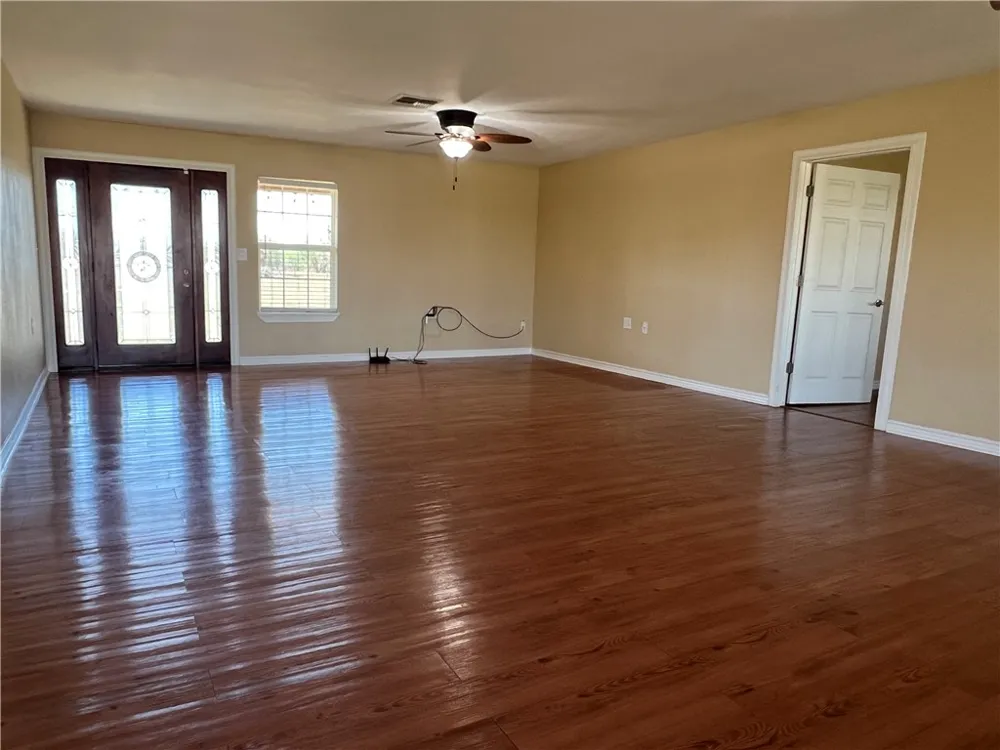 1206 Al Calde De La Bahia Goliad, TX 77963