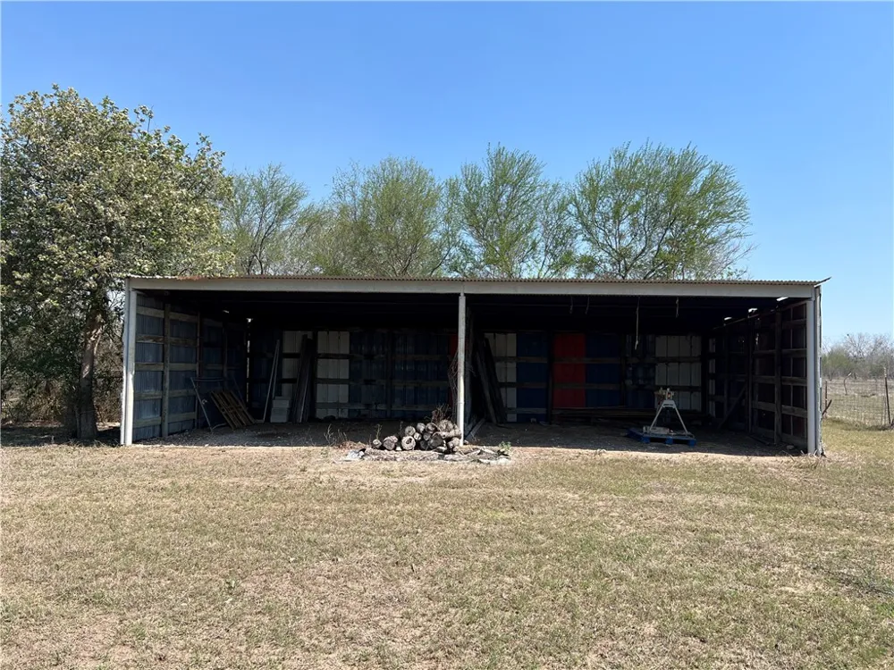 1206 Al Calde De La Bahia Goliad, TX 77963