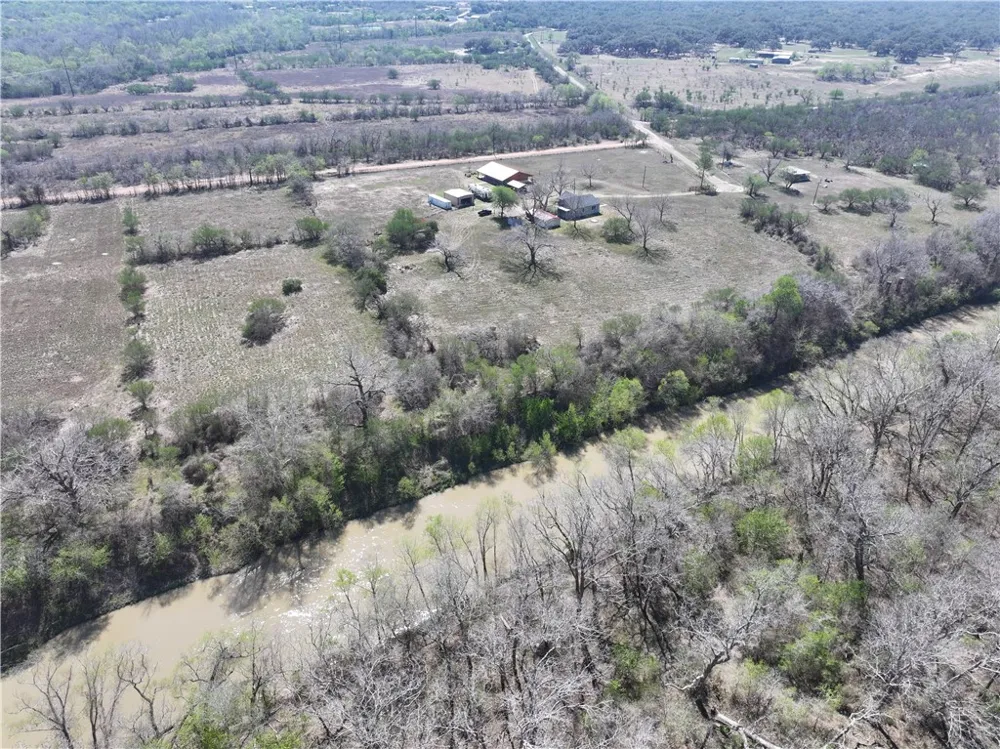 1206 Al Calde De La Bahia Goliad, TX 77963