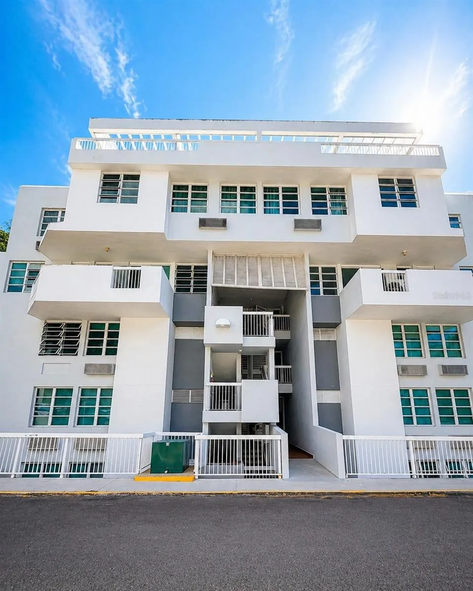 Ave. San Ignacio PRADOS DEL MONTE Guaynabo, PR 00969