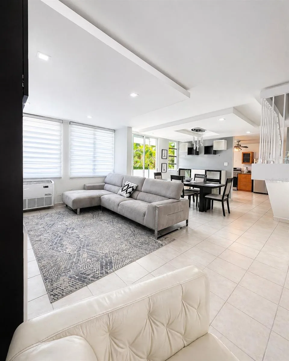 Ave. San Ignacio PRADOS DEL MONTE Guaynabo, PR 00969
