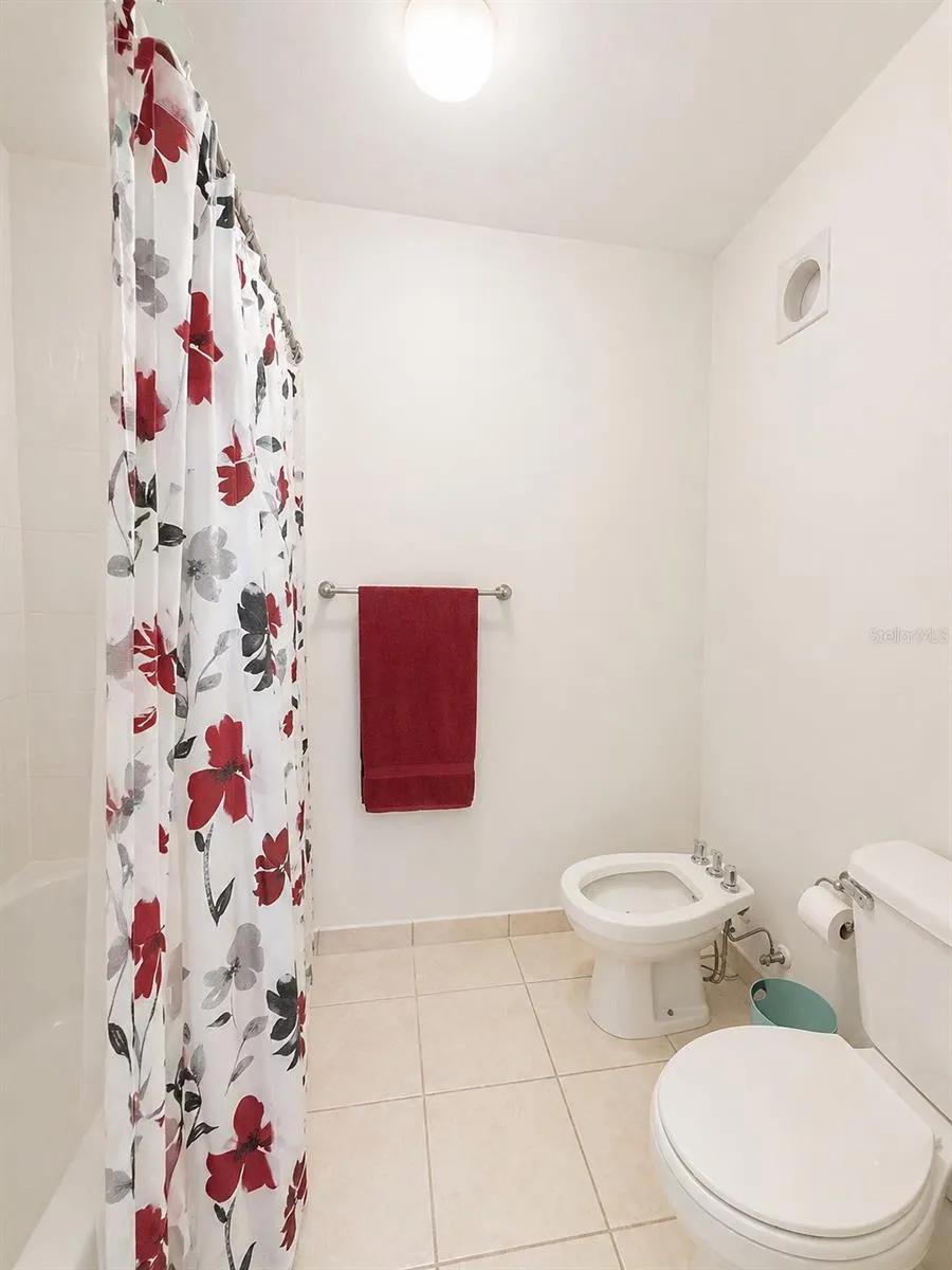 Ave. San Ignacio PRADOS DEL MONTE Guaynabo, PR 00969