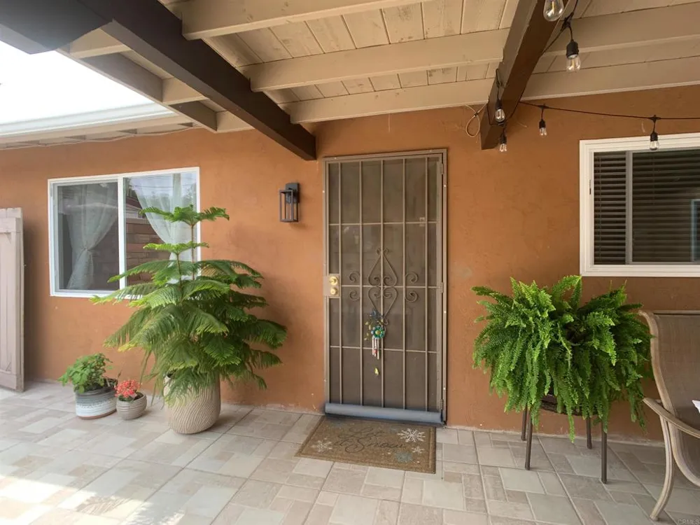 9104 Northcote Road Santee, CA 92071