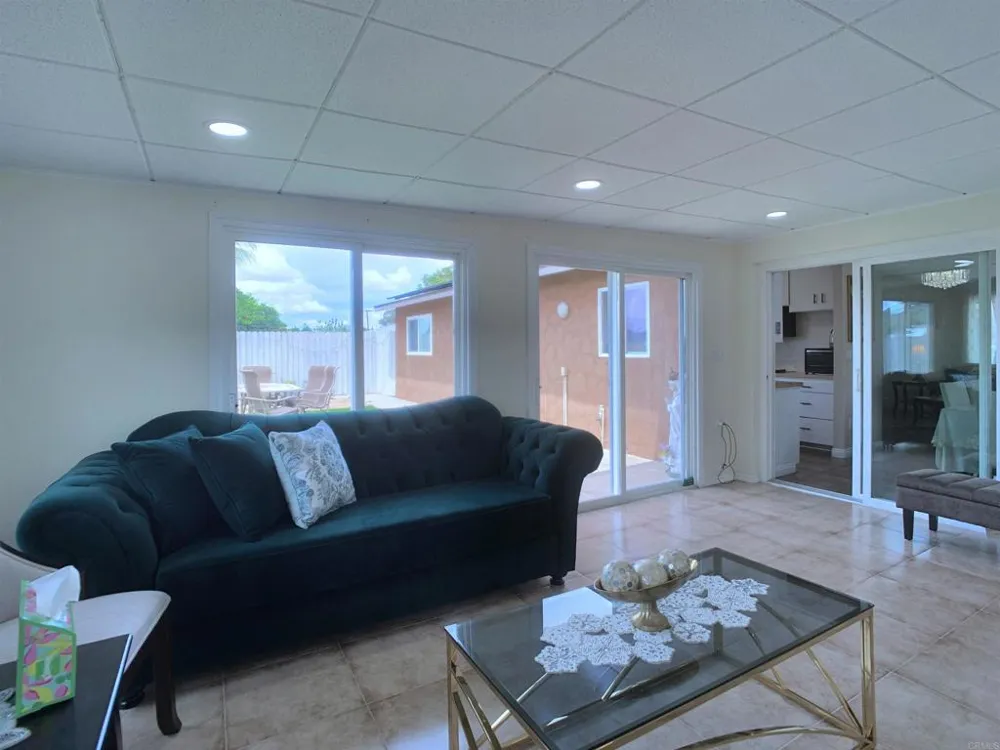 9104 Northcote Road Santee, CA 92071