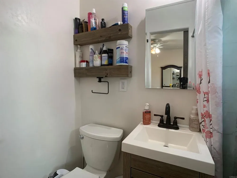 9104 Northcote Road Santee, CA 92071