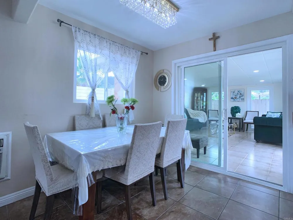 9104 Northcote Road Santee, CA 92071