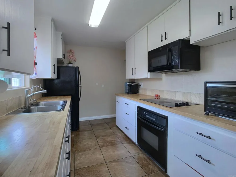 9104 Northcote Road Santee, CA 92071