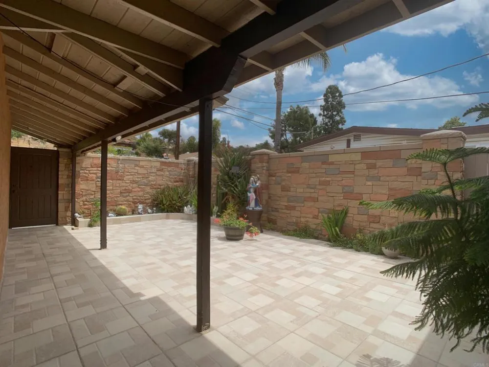 9104 Northcote Road Santee, CA 92071