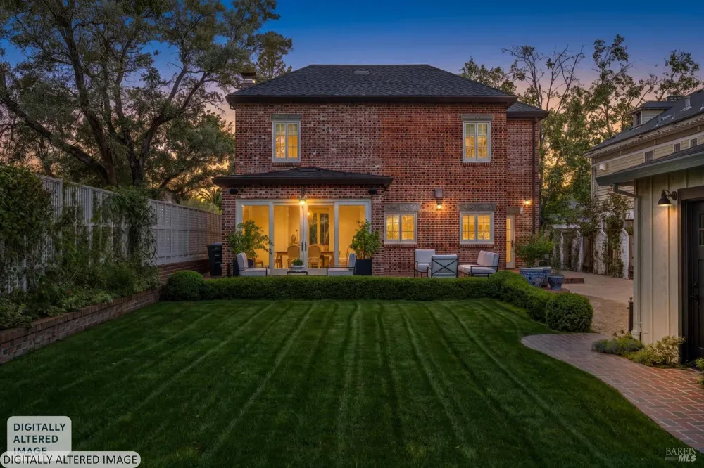 853 D STREET Petaluma, CA 94952
