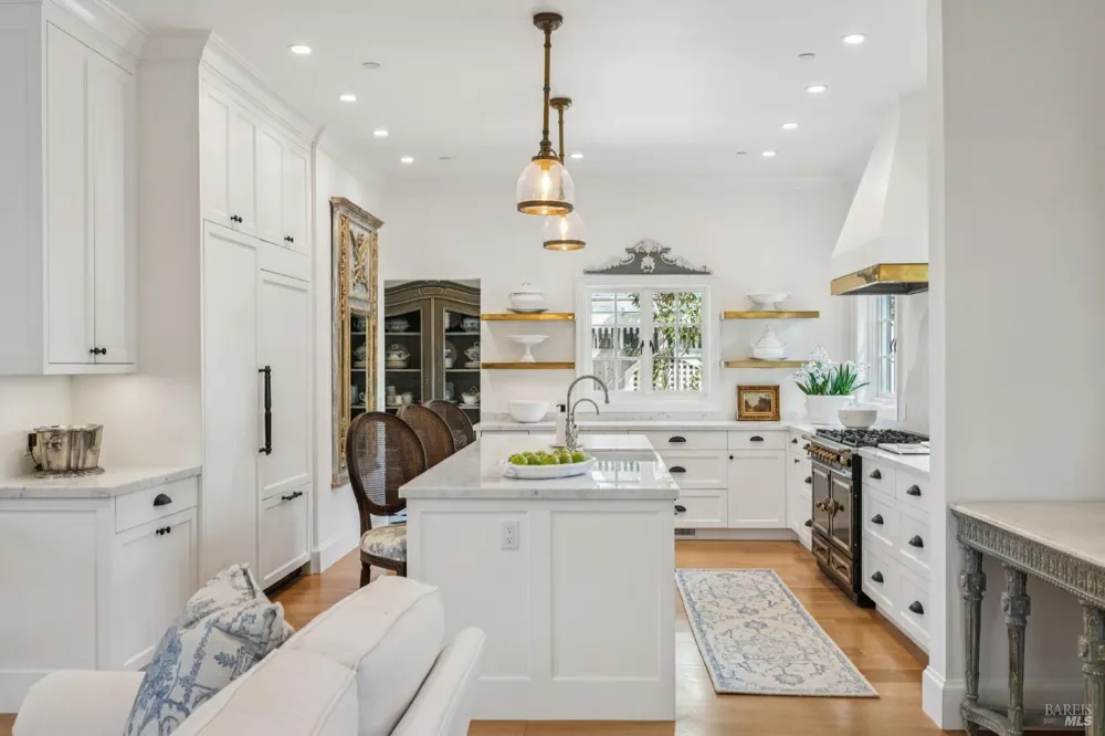 853 D STREET Petaluma, CA 94952