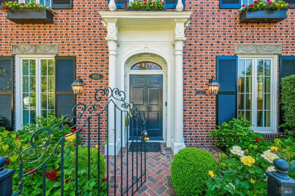 853 D STREET Petaluma, CA 94952