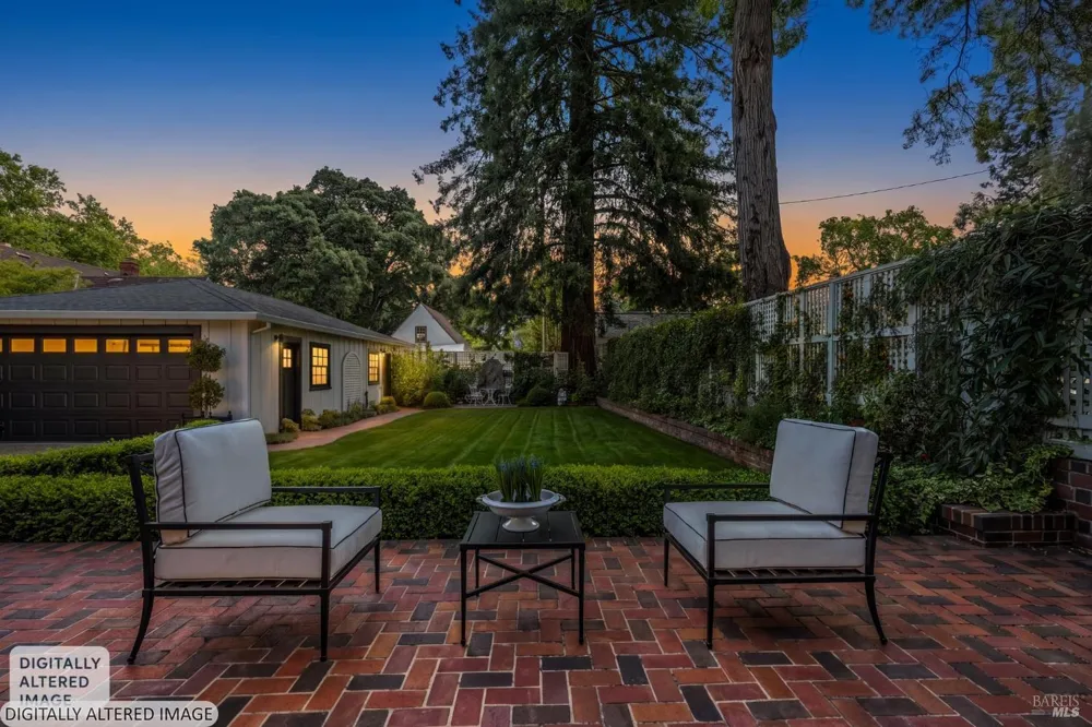 853 D STREET Petaluma, CA 94952
