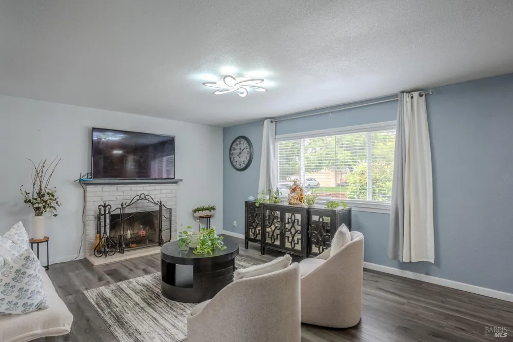 536 San Dimas Street Fairfield, CA 94533