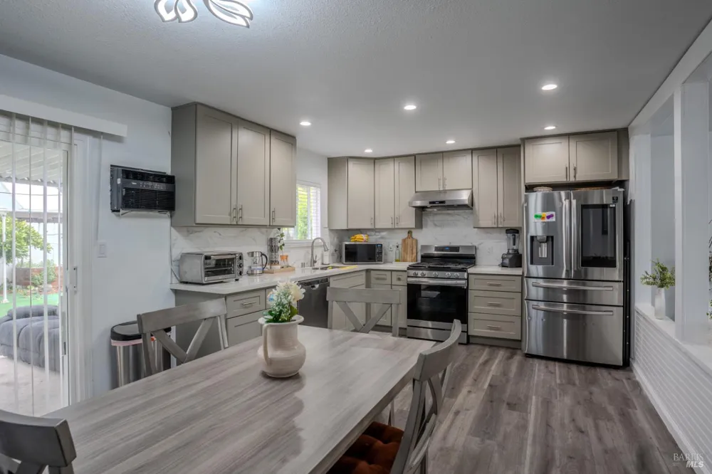 536 San Dimas Street Fairfield, CA 94533