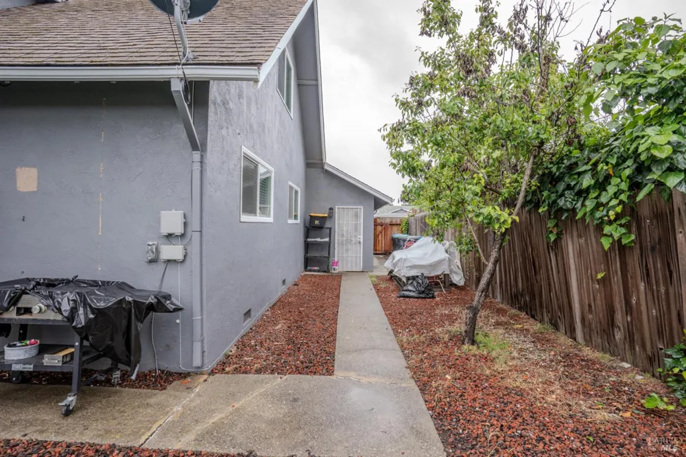 536 San Dimas Street Fairfield, CA 94533
