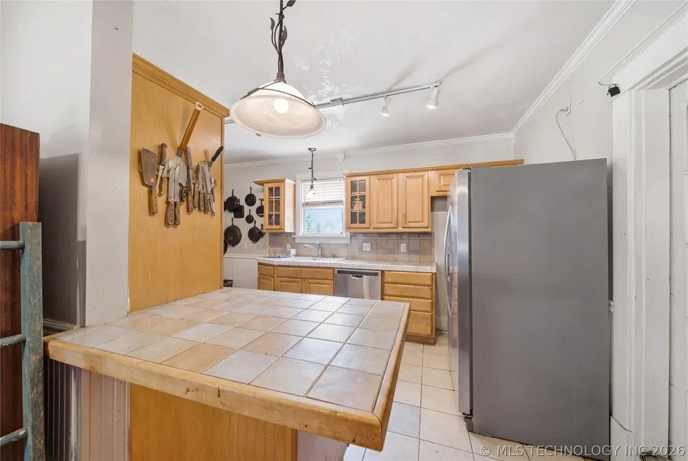 117 E Kiowa Street Hunter, OK 74640