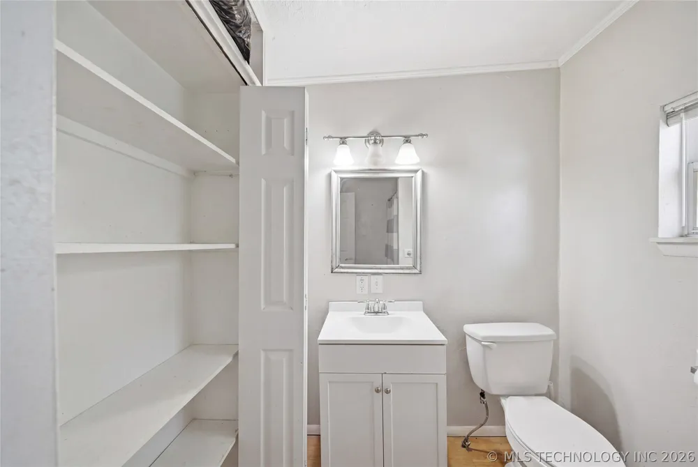 117 E Kiowa Street Hunter, OK 74640