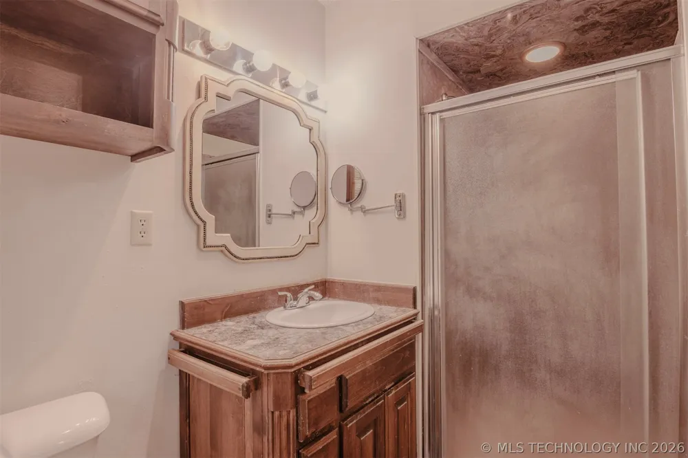5 Simpson Road Burneyville, OK 73430