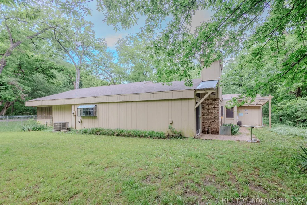 5 Simpson Road Burneyville, OK 73430
