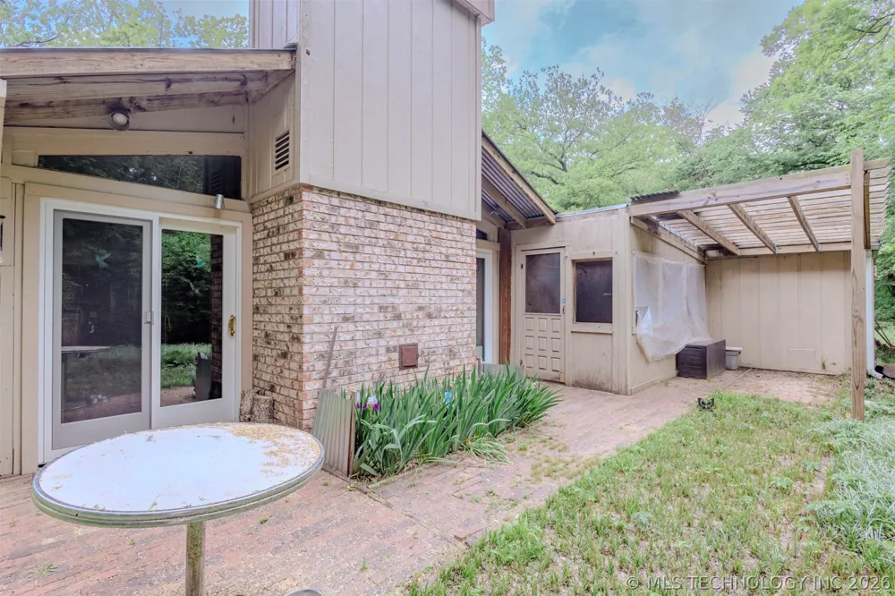 5 Simpson Road Burneyville, OK 73430