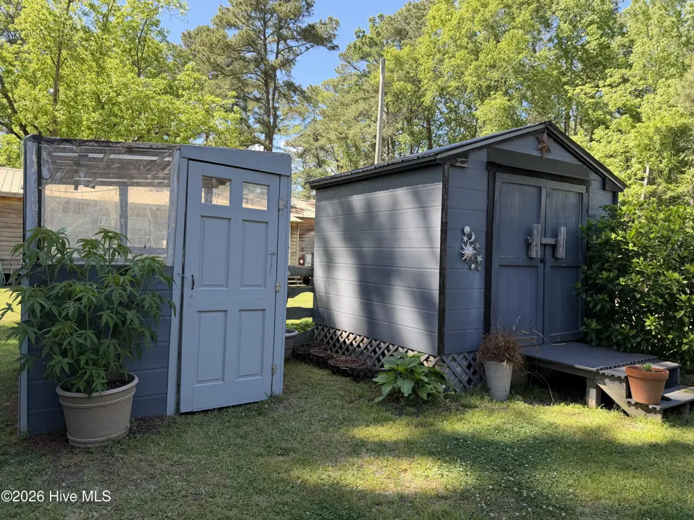 158 Boss Hog Avenue Belhaven, NC 27810