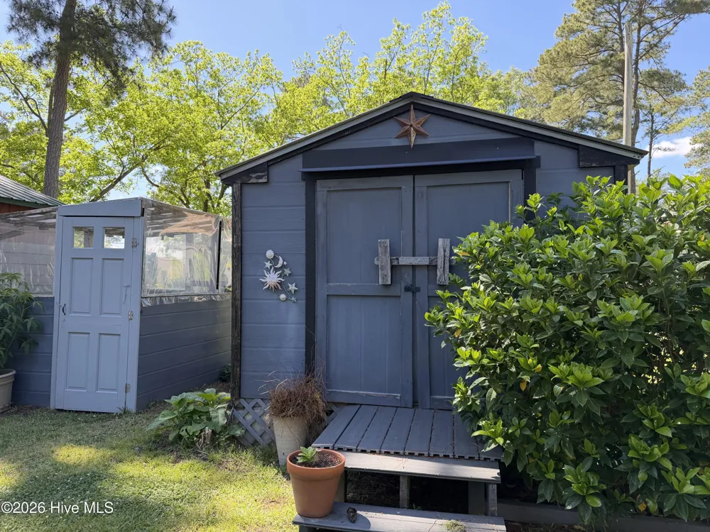 158 Boss Hog Avenue Belhaven, NC 27810