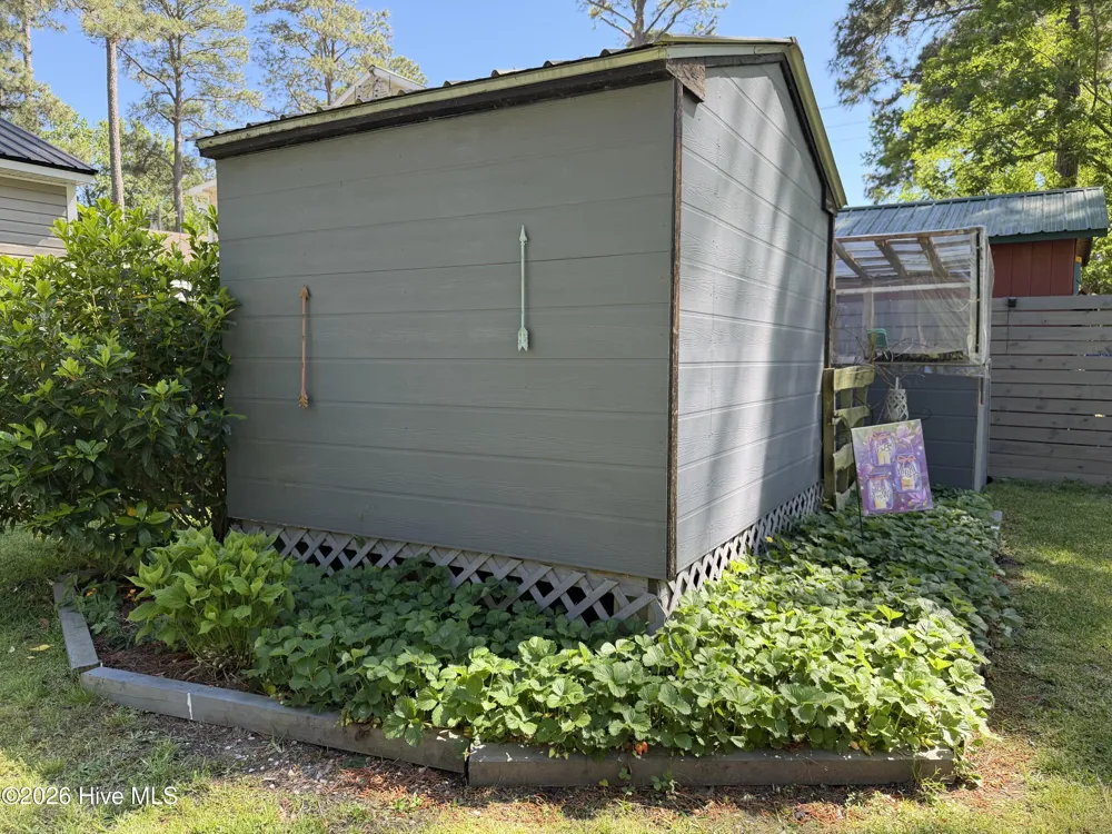 158 Boss Hog Avenue Belhaven, NC 27810