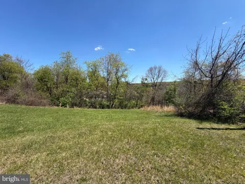 890 RED OAK COVE