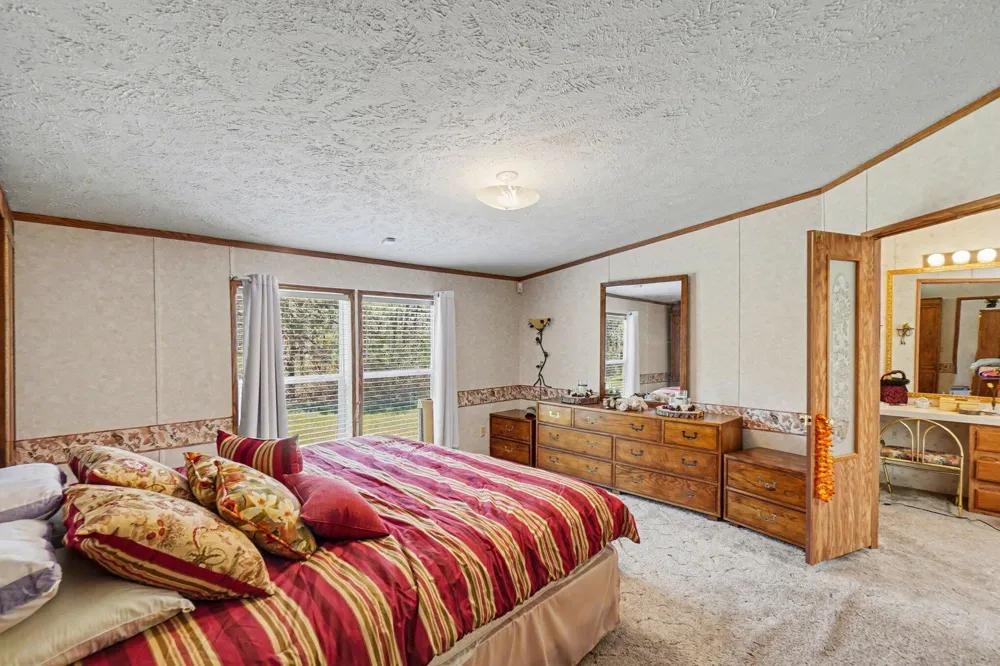 20240 10th Avenue Barryton, MI 49305