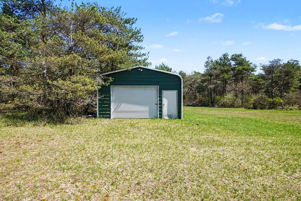 20240 10th Avenue Barryton, MI 49305